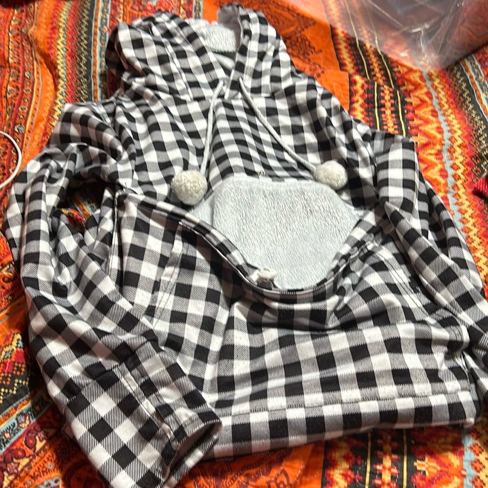 Pet carrier size small hoodie